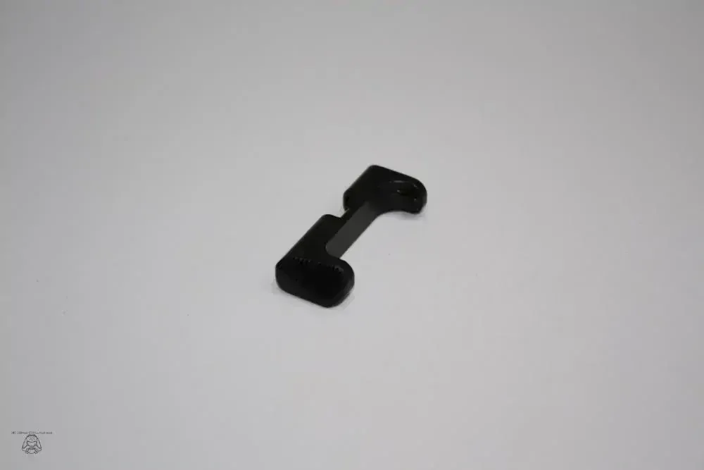 ARMA ZEKA - záchyt zásobníku plochý